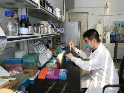 20天！一位“80后”教授的火速攻關(guān) 生物技術(shù)賦能新冠中西醫(yī)輔助產(chǎn)品開發(fā)